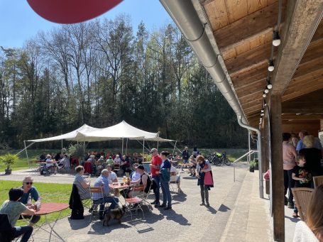Freude treffen, Natur genießen und die Seele baumeln lassen.